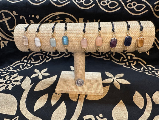 Bracelet - Waxed braided cotton with oblong GEMSTONE